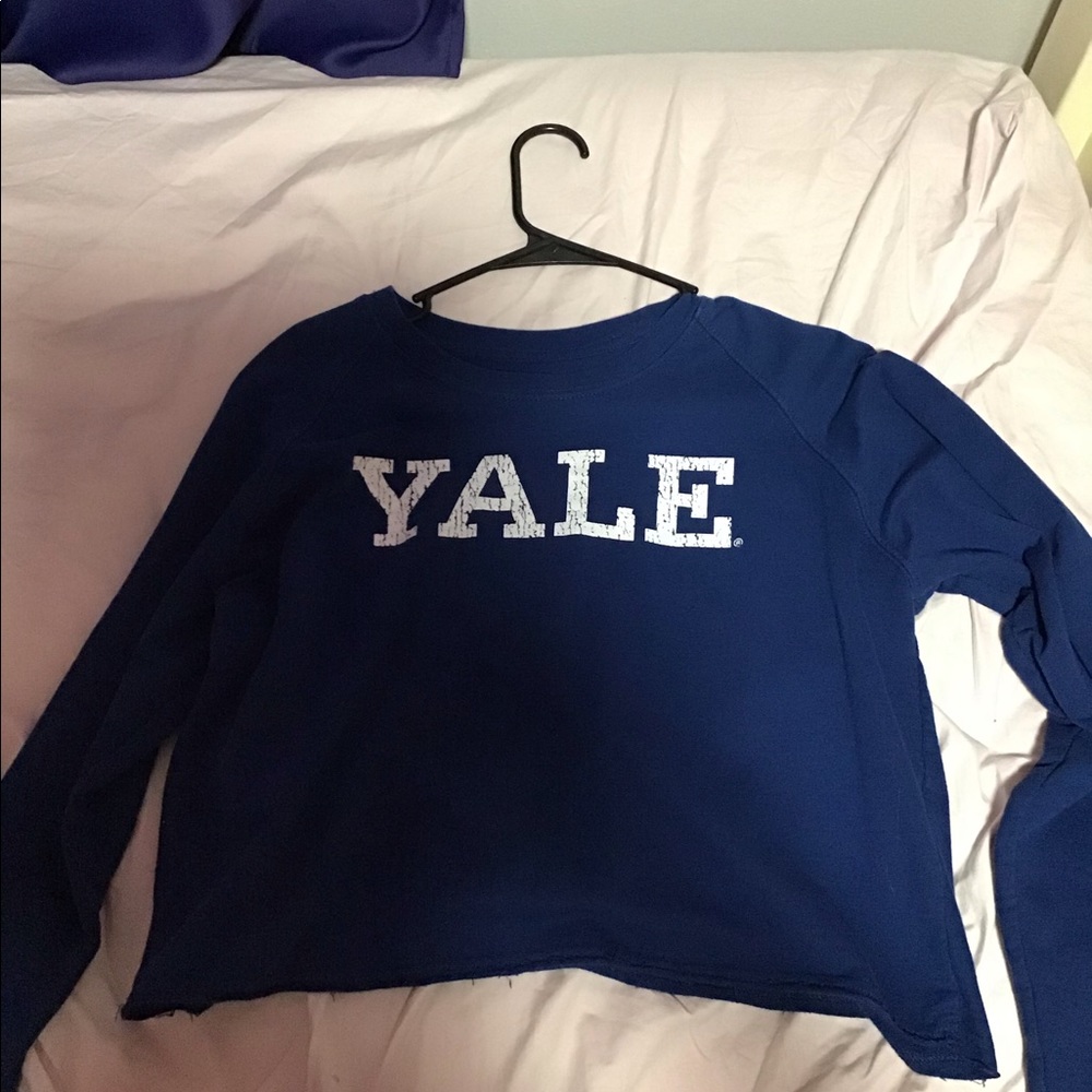 Cropped Yale shirt